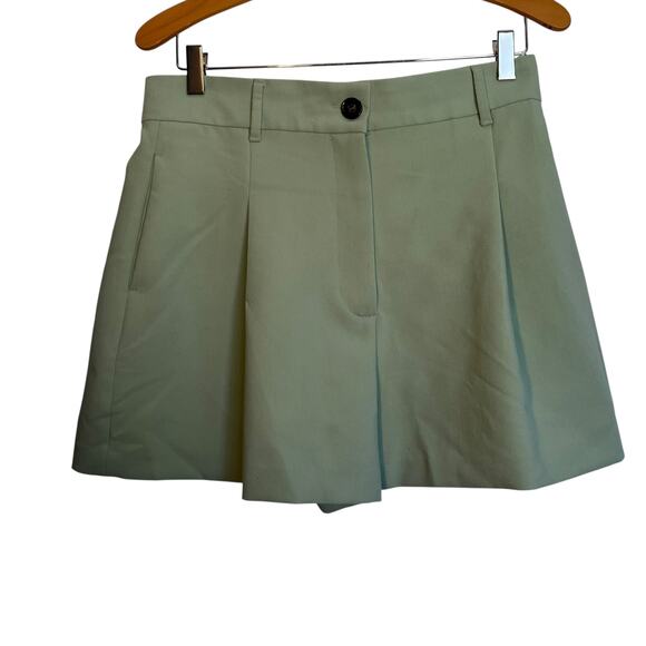 Zara Pleated Trouser Shorts Sage Green Tailored Preppy Old Money Coastal Size M - Picture 1 of 9
